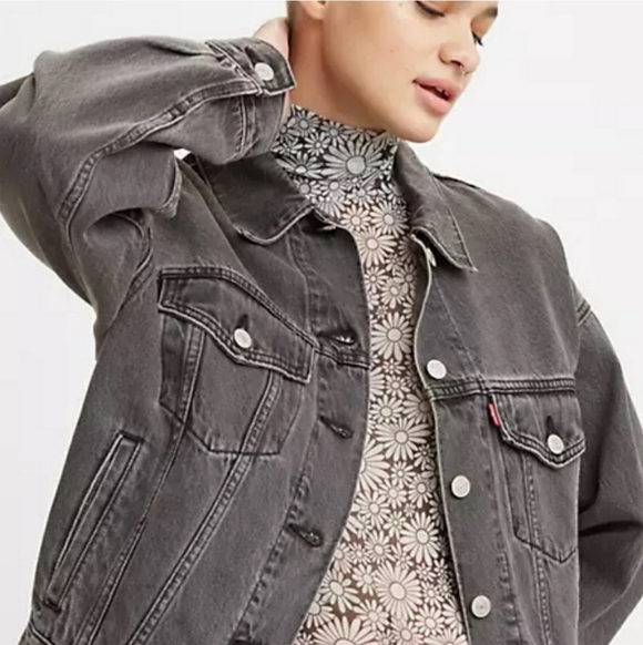 Levi's vintage fit black denim jean jacket small - Picture 1 of 12